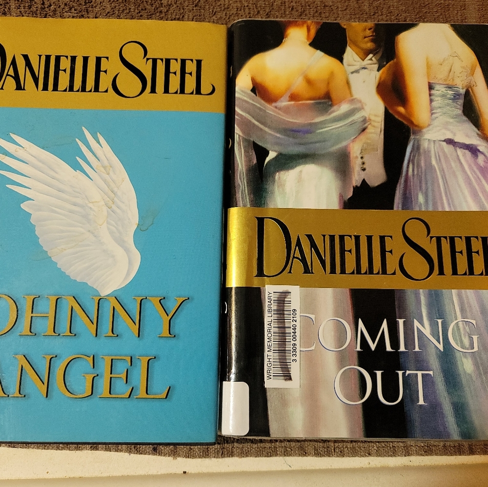 DANIELLE STEEL DUO- JOHNNY ANGEL & COMING OUT